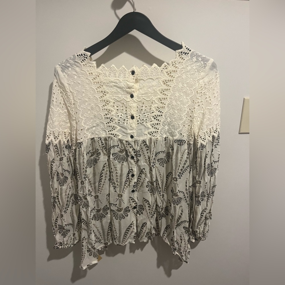 Excellent condition Anthropologie blouse size 0